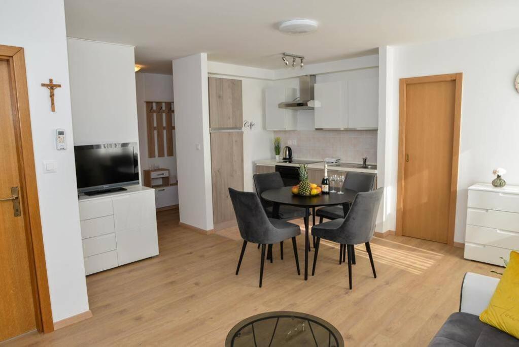 Apartment Longin Zadar Eksteriør billede