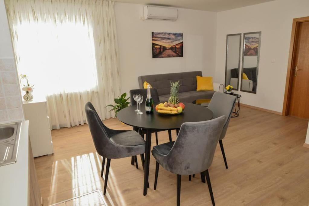 Apartment Longin Zadar Eksteriør billede