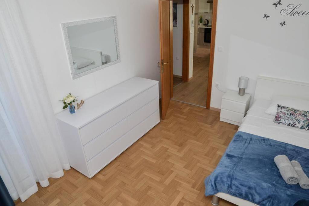Apartment Longin Zadar Eksteriør billede