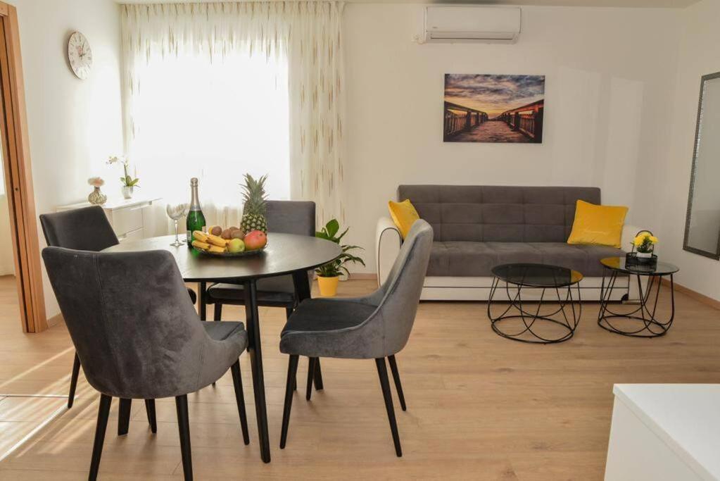 Apartment Longin Zadar Eksteriør billede